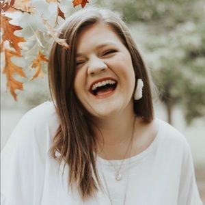 Meet your Posher, Victoria